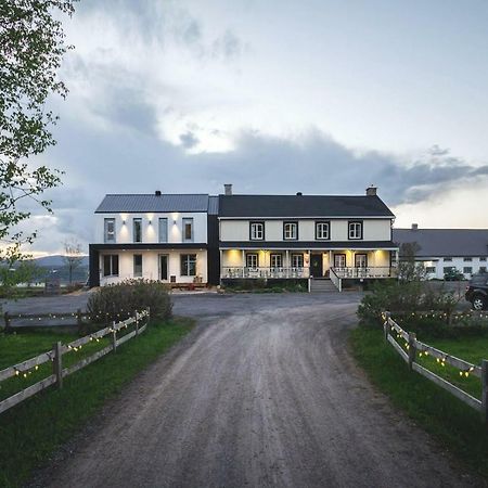 Les Ancetres Auberge & Restaurant St-Pierre-de-l'Île-d'Orléans المظهر الخارجي الصورة